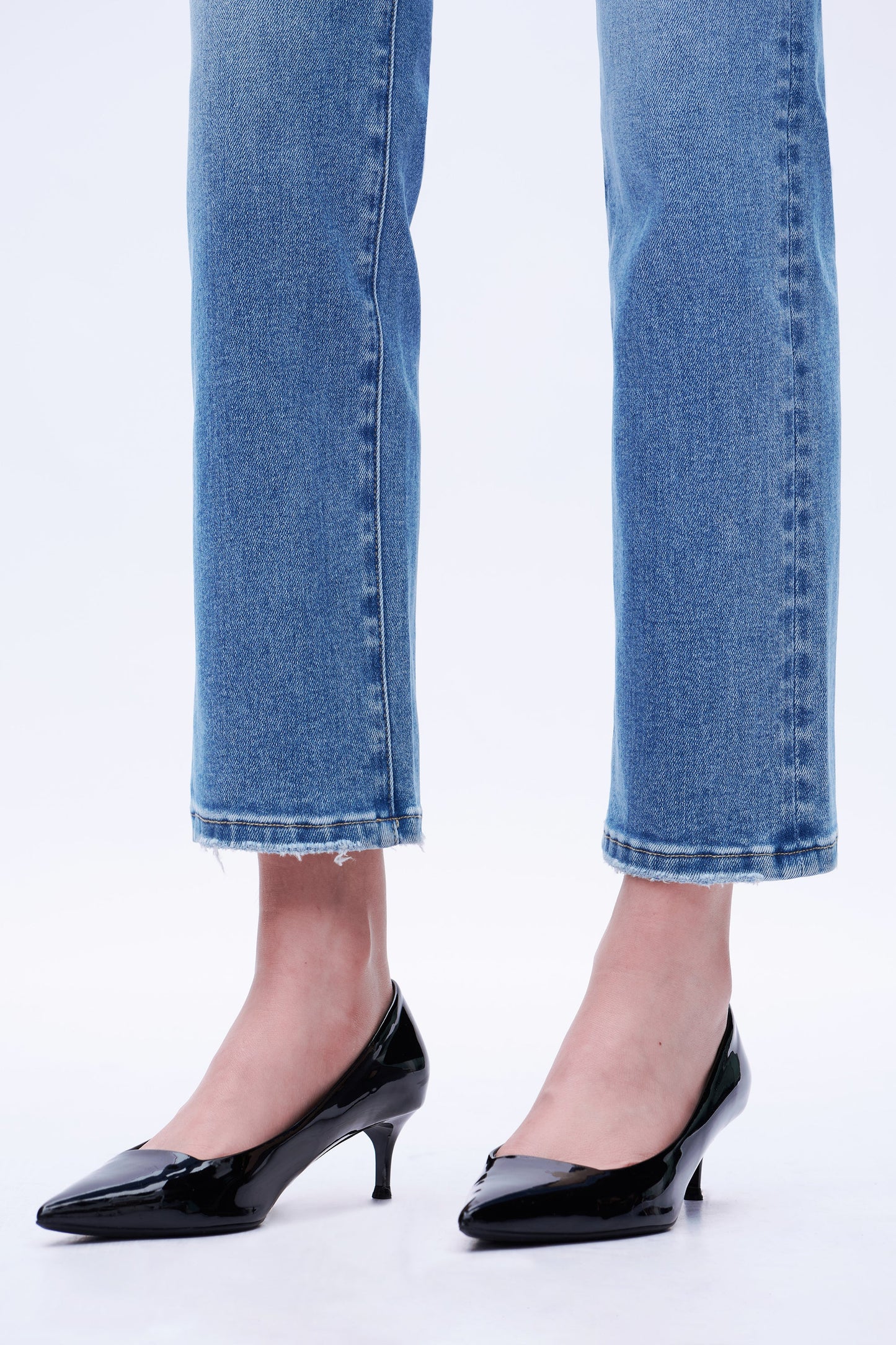 Marielle Cropped Vintage Straight Jeans