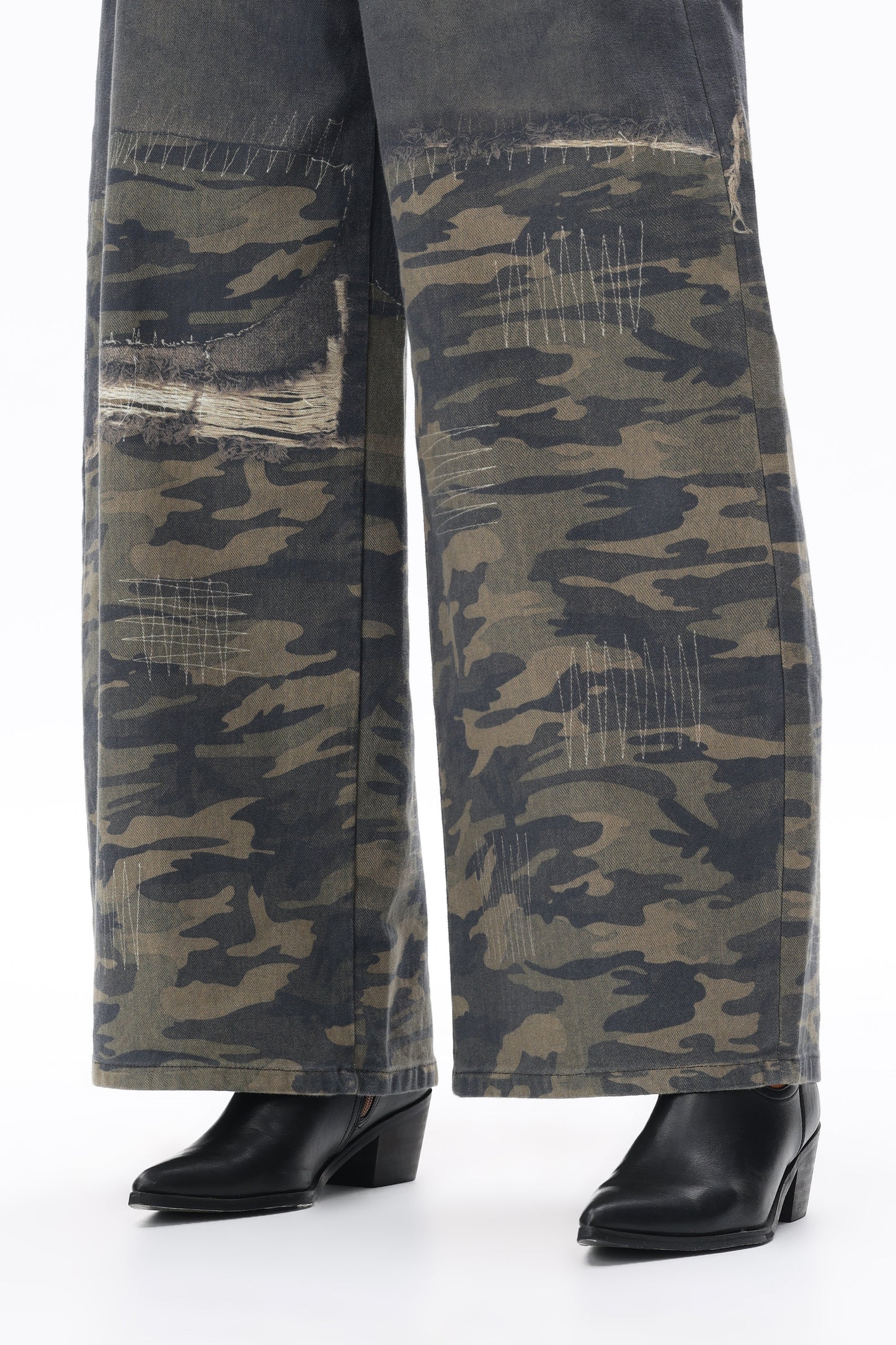 Isadora Camo Patchwork Barrel Jeans