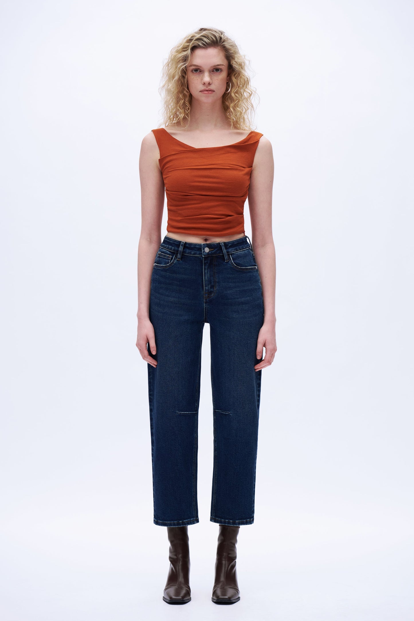 Elena Structured Modern Barrel Jeans