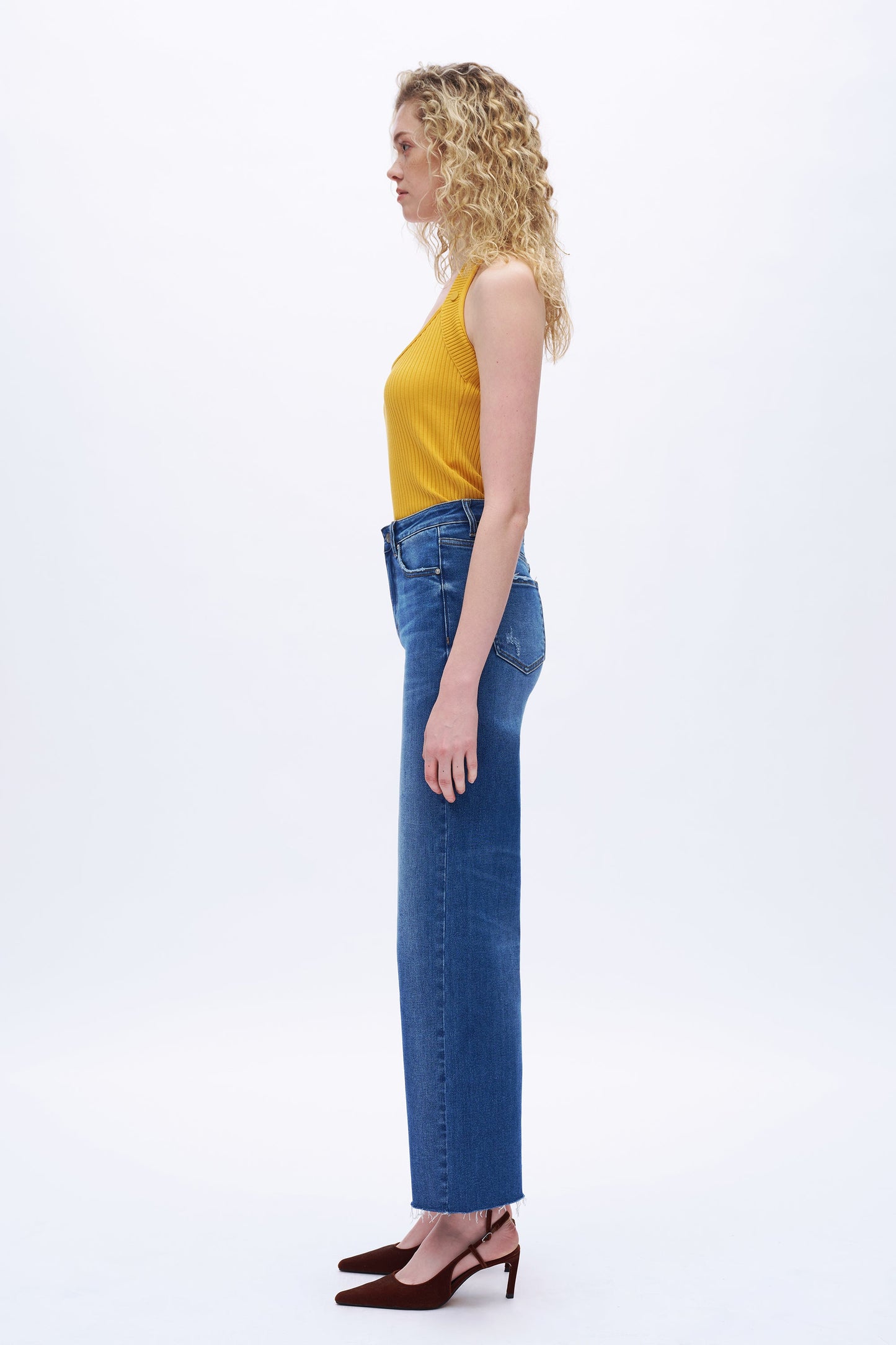 Noelle Effortless Distressed Straight Jeans