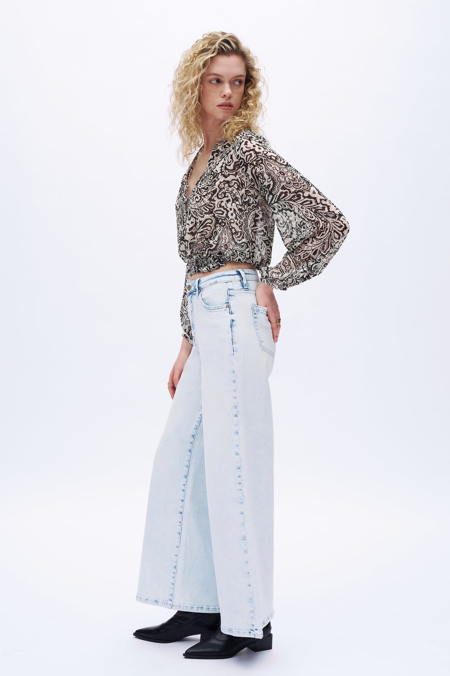 Alessia Iconic Wide Leg Jeans