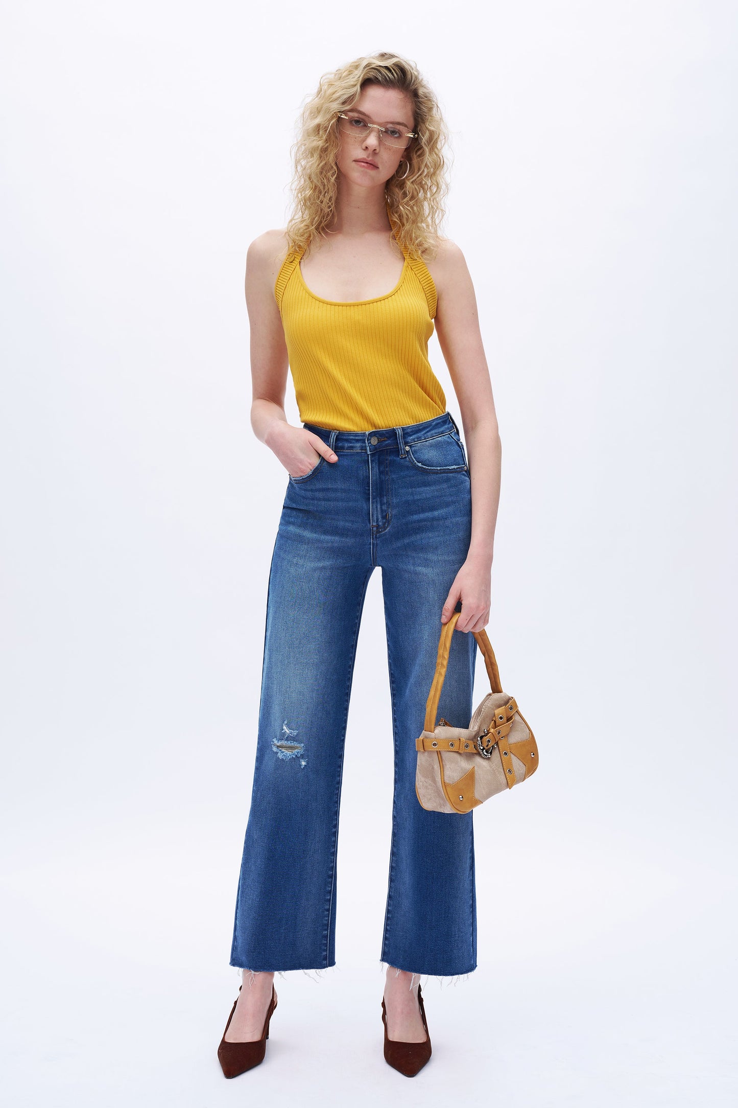 Noelle Effortless Distressed Straight Jeans